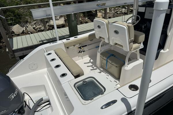 23ft Pursuit Yacht For Sale