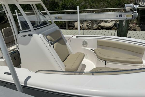 23ft Pursuit Yacht For Sale