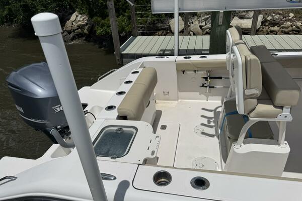 23ft Pursuit Yacht For Sale