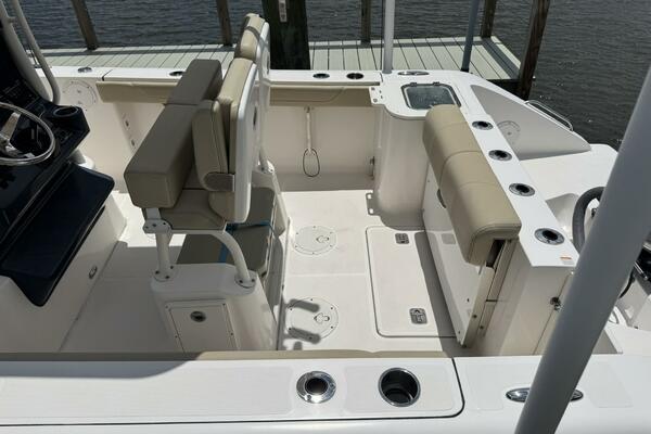 23ft Pursuit Yacht For Sale