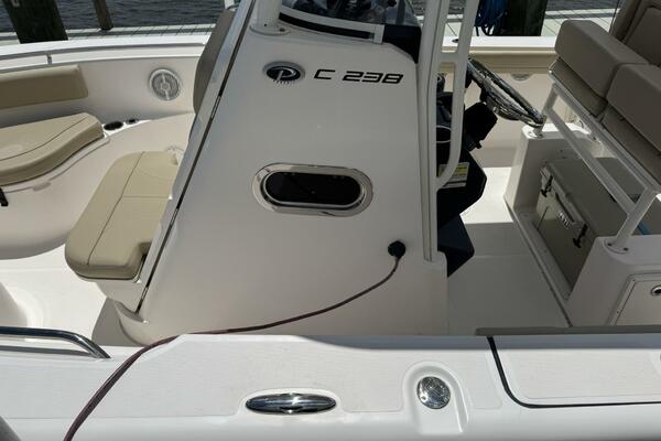 23ft Pursuit Yacht For Sale