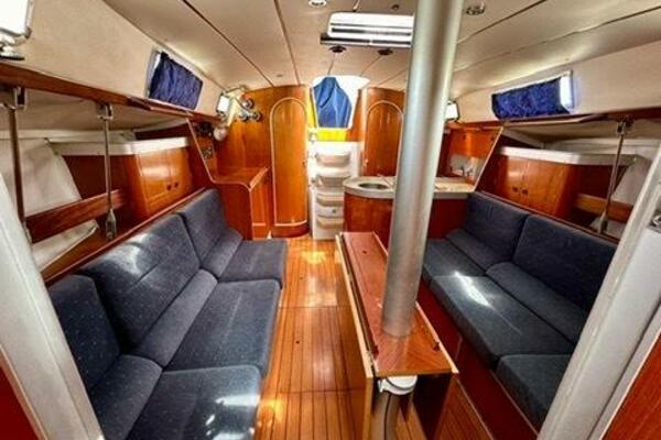 Horizon 38ft Beneteau Yacht For Sale