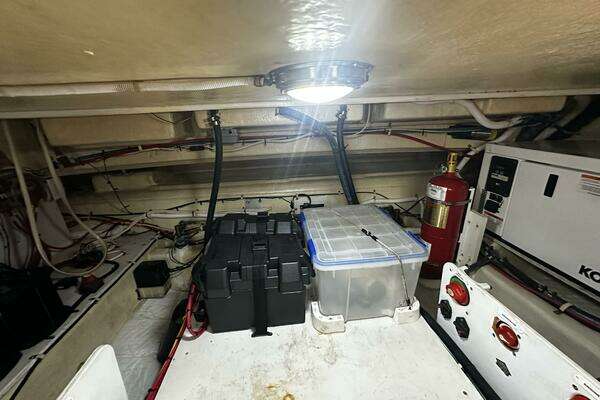 Carver C34 Yacht For Sale