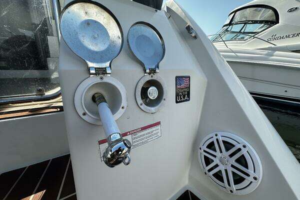 Carver C34 Yacht For Sale