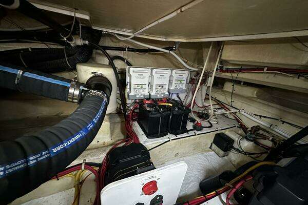 Carver C34 Yacht For Sale