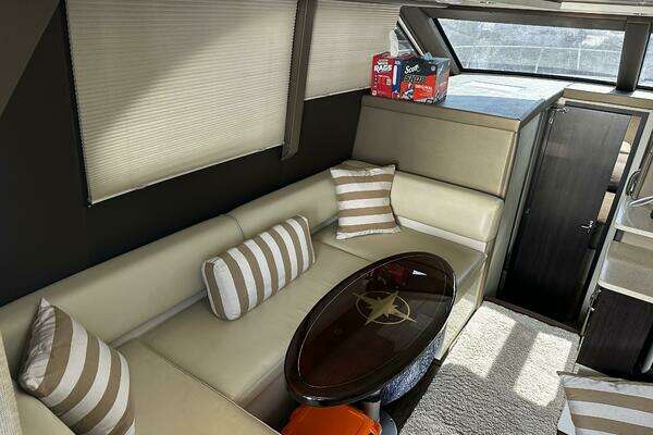 Carver C34 Yacht For Sale