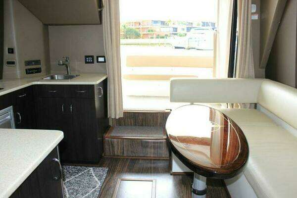 Carver C34 Yacht For Sale