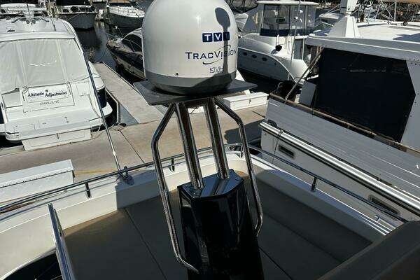 Carver C34 Yacht For Sale