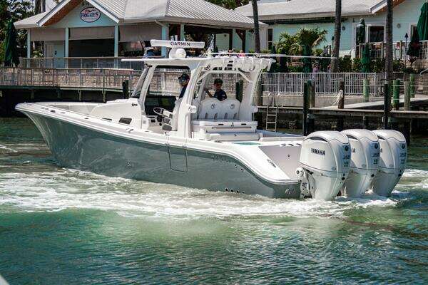 Photo of the 2025 Edgewater 370CC