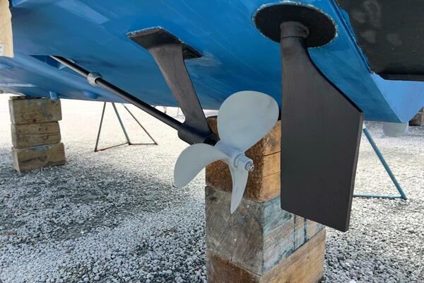 1984 Bertram Express Moppie Power 9799450 978458863 0 190520250637 11