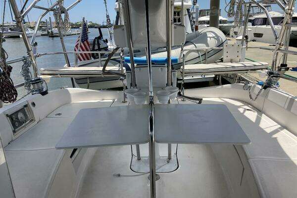 Wind Dancer 42ft Hunter Yacht For Sale
