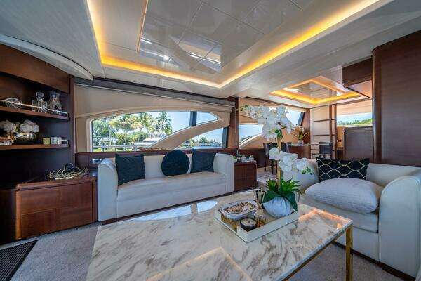 Azimut 75 Fly Yacht For Sale