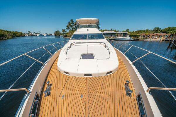 Azimut 75 Fly Yacht For Sale