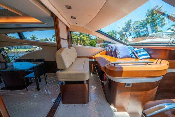 Azimut 75 Fly Yacht For Sale