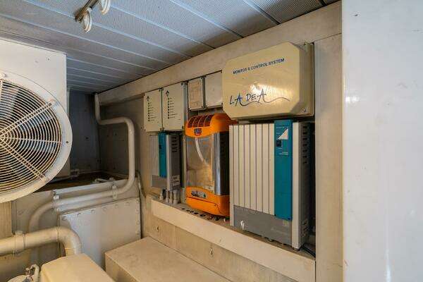 Azimut 75 Fly Yacht For Sale