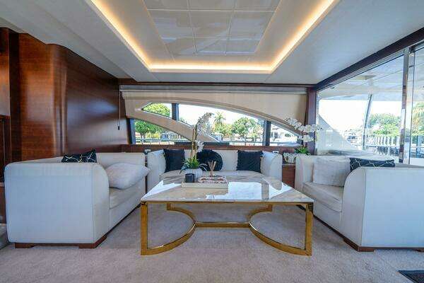 Azimut 75 Fly Yacht For Sale