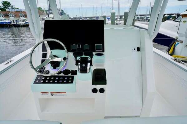 Stamas AVENTURA 33T Yacht For Sale