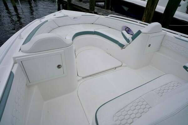 Stamas AVENTURA 33T Yacht For Sale