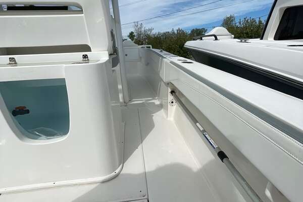 Stamas AVENTURA 33T Yacht For Sale