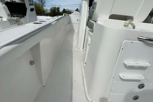 Stamas AVENTURA 33T Yacht For Sale