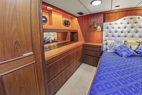 4 Umbrellas 78ft Jongert Yacht For Sale