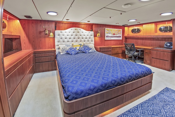 4 Umbrellas 78ft Jongert Yacht For Sale