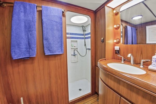 4 Umbrellas 78ft Jongert Yacht For Sale