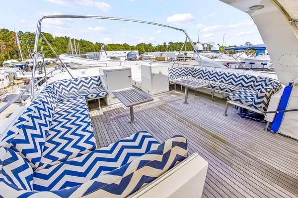 Photo of the 1987 Jongert 78 Motor Yacht "4 Umbrellas"