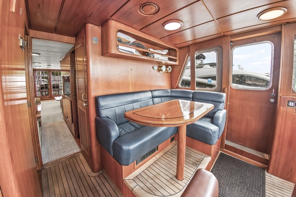 4 Umbrellas 78ft Jongert Yacht For Sale