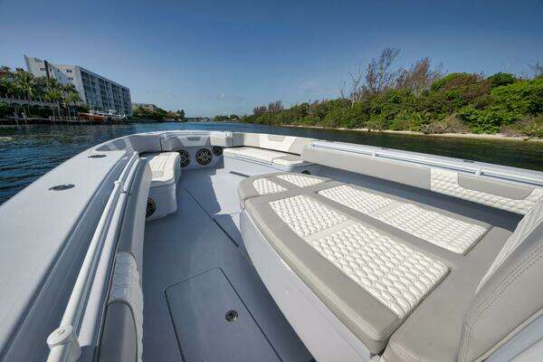 Contender 44ST Yacht For Sale