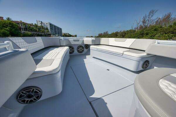 Contender 44ST Yacht For Sale