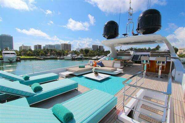 Custom Line  Yacht For Sale