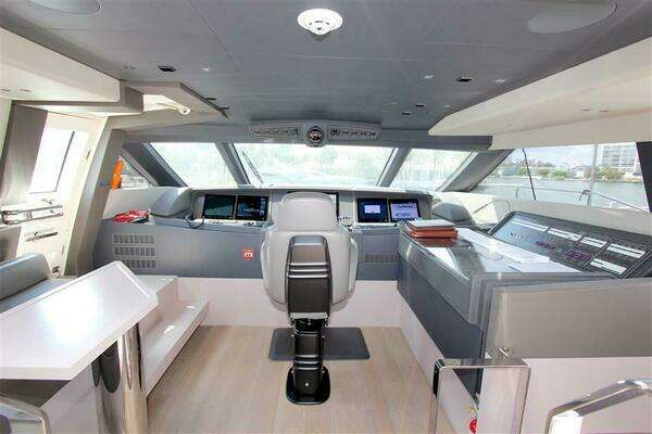 Custom Line  Yacht For Sale