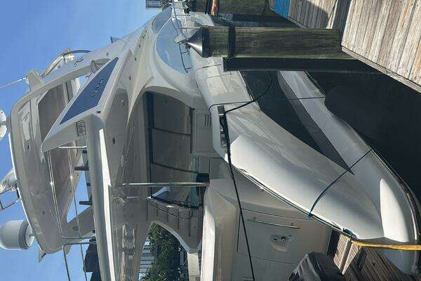 2014 Azimut 70
