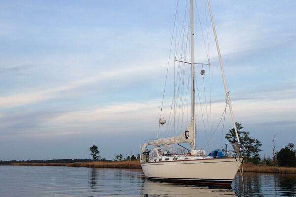 Photo of the 1987 Tartan 40CB "IBIS"