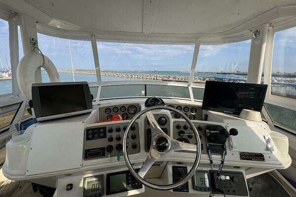 Carver  Yacht For Sale