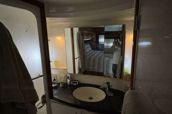 Carver  Yacht For Sale