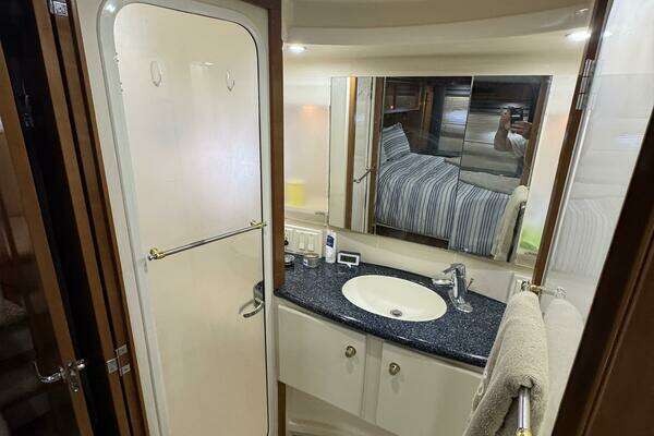 Carver  Yacht For Sale