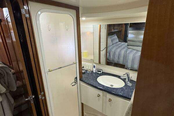 Carver  Yacht For Sale