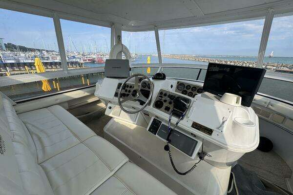 Carver  Yacht For Sale