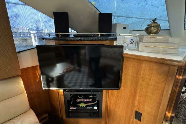 Carver  Yacht For Sale