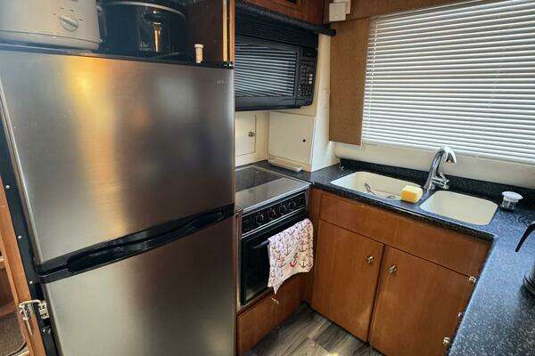 Carver  Yacht For Sale