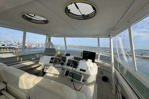 Carver  Yacht For Sale