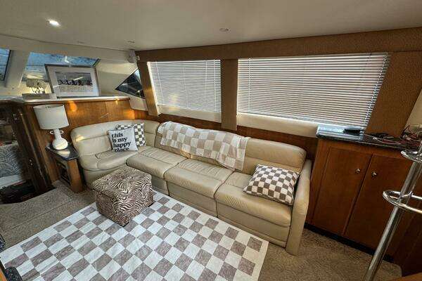 Carver  Yacht For Sale