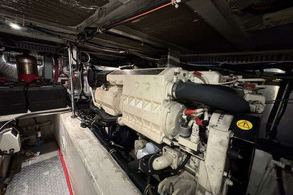 Carver  Yacht For Sale