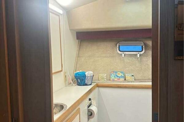 37ft Chris Craft Yacht For Sale