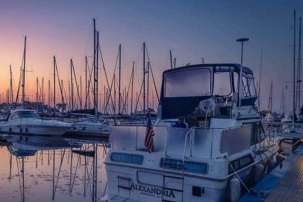 37ft Chris Craft Yacht For Sale