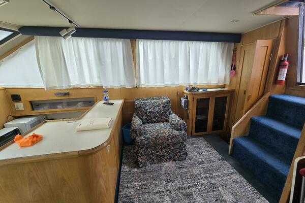 37ft Chris Craft Yacht For Sale