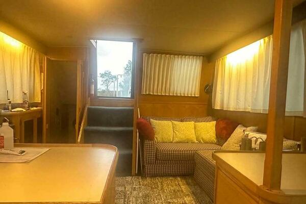 37ft Chris Craft Yacht For Sale