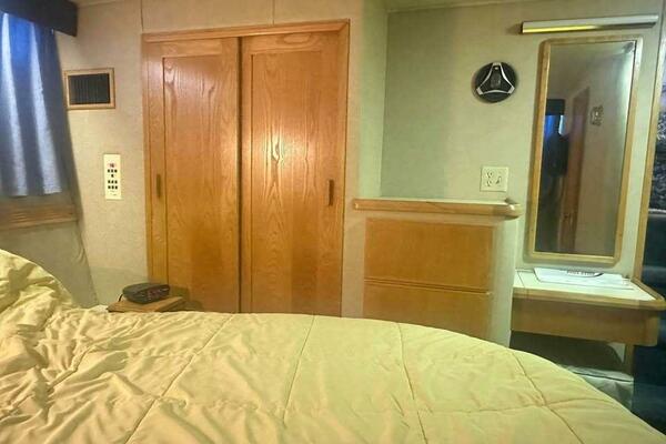 37ft Chris Craft Yacht For Sale